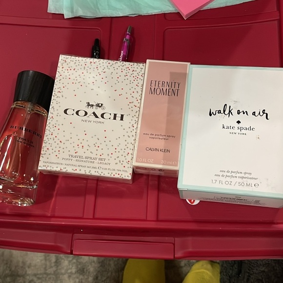 Lots f goodies - Picture 12 of 16